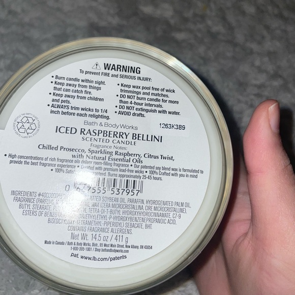 BBW limited edition peace iced rasberry Candle - Picture 4 of 4